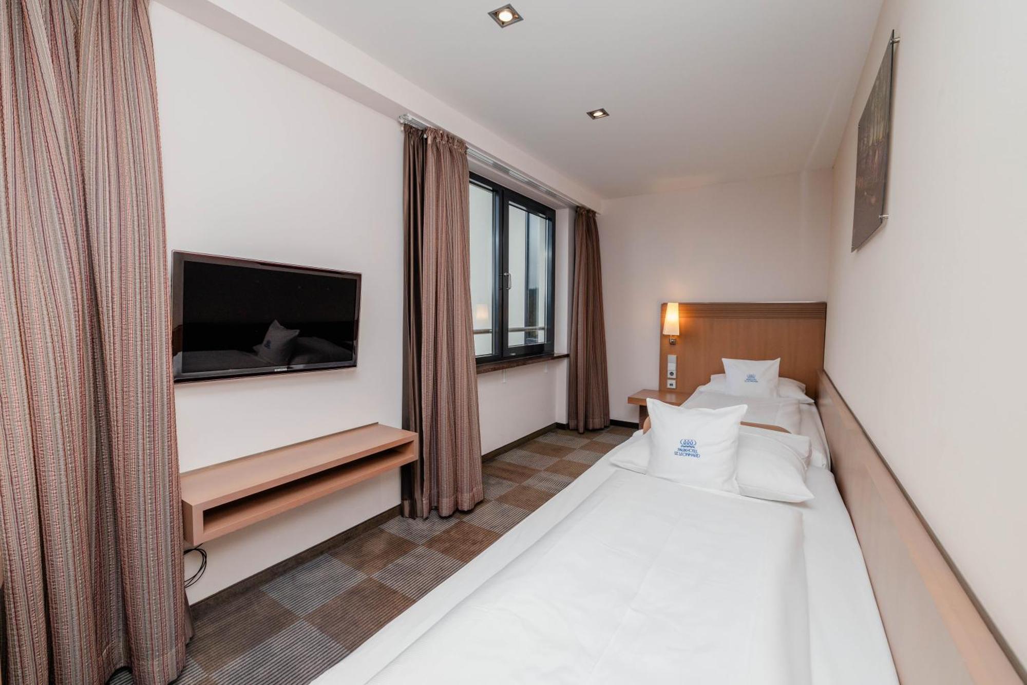 Parkhotel St.Leonhard Uberlingen Exterior photo